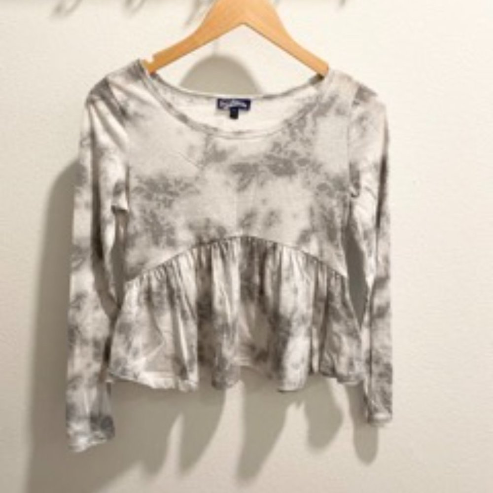 Freshman Juniors Boho Gray Tie Dye Long Sleeve Smocked Blouse